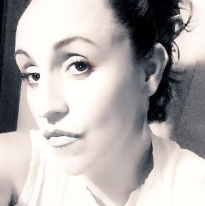 Meet your Posher, Jenelle